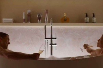 Odete convidou garçom para a banheira  -  (crédito: Reprodução / TV Globo)