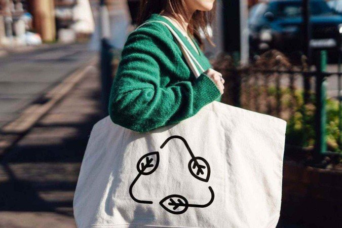 Além de consumir de forma mais consciente, consumir menos também é um o importante em relação à sustentabilidade, dizem especialistas - (crédito: Getty Images) Além de consumir de forma mais consciente, consumir menos também é um o importante em relação à sustentabilidade, dizem especialistas - (crédito: Getty Images)