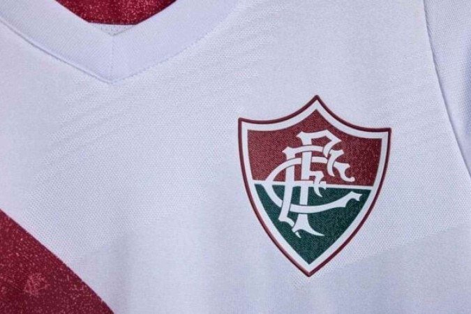 Nova camisa branca do Fluminense será lançada nesta semana - (crédito: - Foto: Divulgação/Fluminense) Nova camisa branca do Fluminense será lançada nesta semana - (crédito: - Foto: Divulgação/Fluminense)