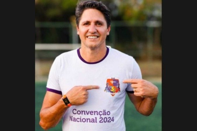 Edmilson criticou a demora na escolha do novo técnico da Seleção - (crédito: Reprodução / Instagram Edmilson) Edmilson criticou a demora na escolha do novo técnico da Seleção - (crédito: Reprodução / Instagram Edmilson)