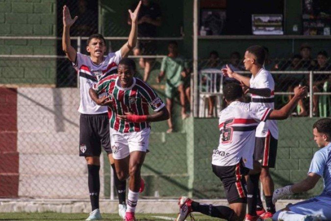 Fluminense faz ótima partida contra rival tricolor e vence por 2 a 0 - (crédito: Foto: Divulgação/ Fluminense) Fluminense faz ótima partida contra rival tricolor e vence por 2 a 0 - (crédito: Foto: Divulgação/ Fluminense)