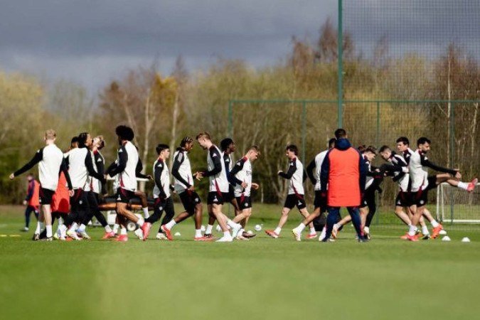 Jogadores do Manchester United durante treinamento da equipe - (crédito: Foto: Divulgação) Jogadores do Manchester United durante treinamento da equipe - (crédito: Foto: Divulgação)