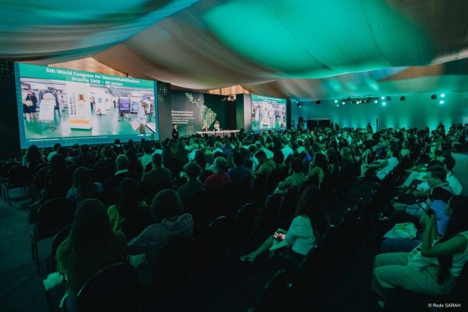 Um dos principais temas do congresso, a neuroplasticidade é a capacidade do cérebro de se reorganizar e formar novas conexões
- (crédito: Alícia Pilar/Rede Sarah) Um dos principais temas do congresso, a neuroplasticidade é a capacidade do cérebro de se reorganizar e formar novas conexões
- (crédito: Alícia Pilar/Rede Sarah)