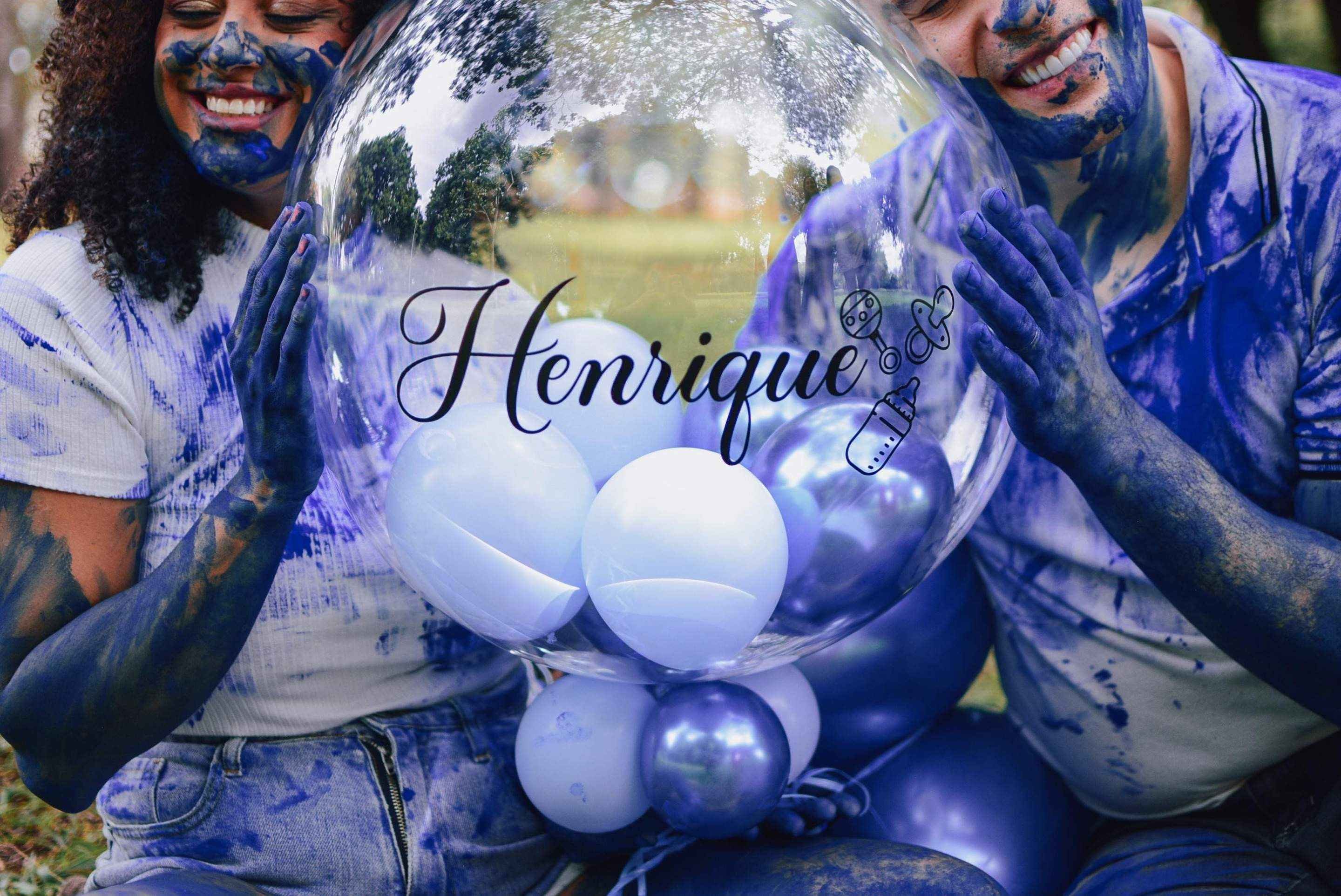 Nayara e o marido em Ensaio de gestante e no chá revelação 