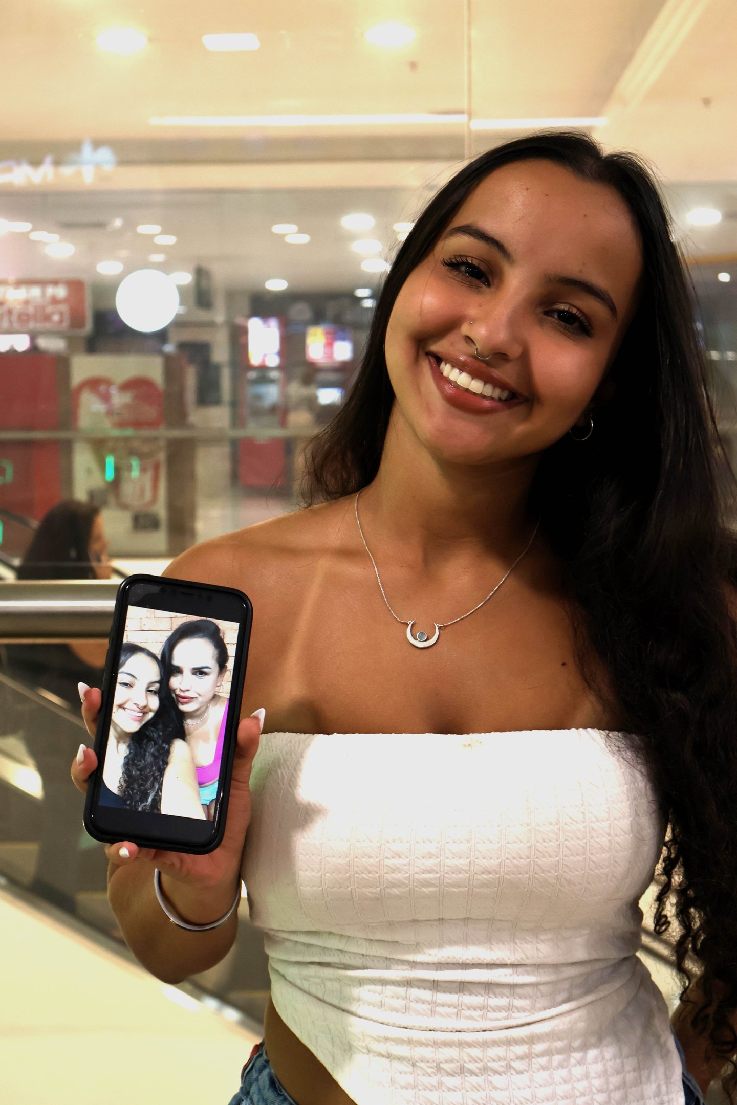 Marina e a mãe amam passar o pôr do sol juntas no Parque da Cidade