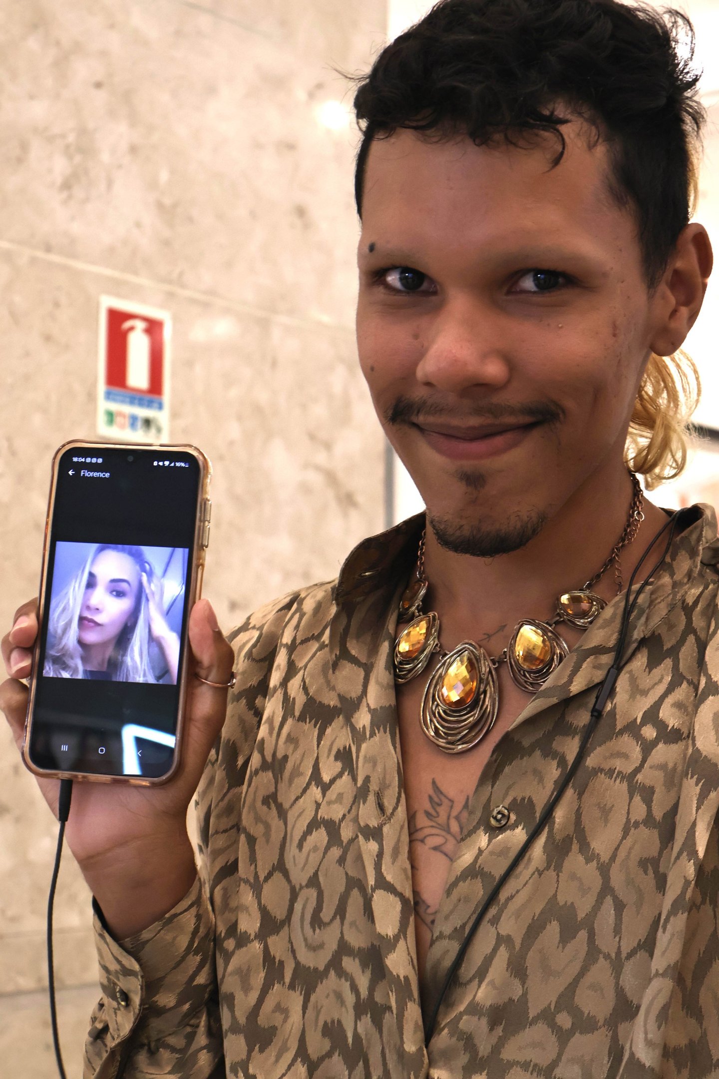 Morango Araújo se inspira da vaidade e no senso estético da mãe até hoje     