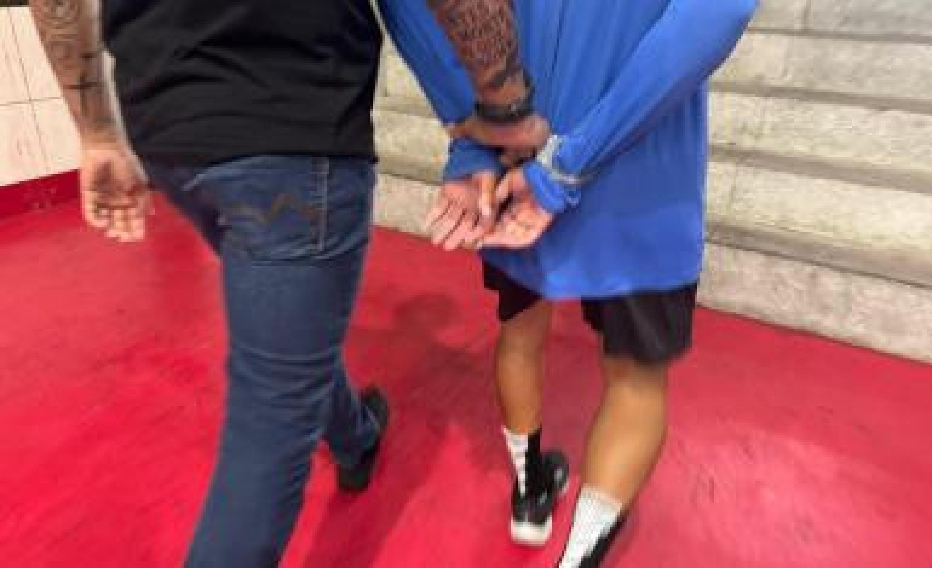 Homem é preso ao fazer abdominal no lugar de candidato de concurso da polícia