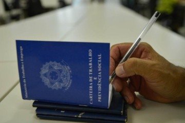 Para participar dos processos seletivos é preciso cadastrar o currículo no aplicativo da CTPS ou ir em uma das unidades da agência do trabalhador. -  (crédito: Crédito: Divulgação/EBC)