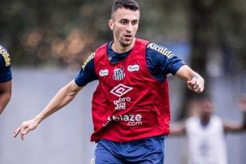 Santos perde João Schmidt, mas tem expectativa por retornos contra o Ceará