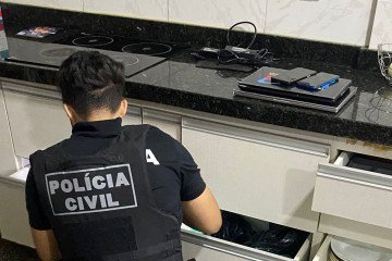 Operação da PCDF foi deflagrada ontem em uma residência e em duas empresas -  (crédito: Divulgação/PCDF)