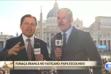 William Bonner é tietado no Vaticano - (crédito: Reprodução TV Globo) William Bonner é tietado no Vaticano - (crédito: Reprodução TV Globo)