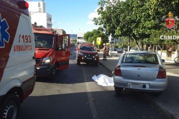 A Polícia Militar (PMDF) isolou a área para os procedimentos da Polícia Civil (PCDF) -  (crédito: Divulgação/CBMDF)