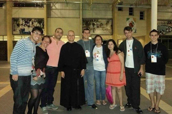 O cardeal Robert Prevost, agora papa Leão XIV, esteve algumas vezes no Brasil e costumava se encontrar com a comunidade local
- (crédito: Província Agostiniana do Brasil/Divulgação) O cardeal Robert Prevost, agora papa Leão XIV, esteve algumas vezes no Brasil e costumava se encontrar com a comunidade local
- (crédito: Província Agostiniana do Brasil/Divulgação)
