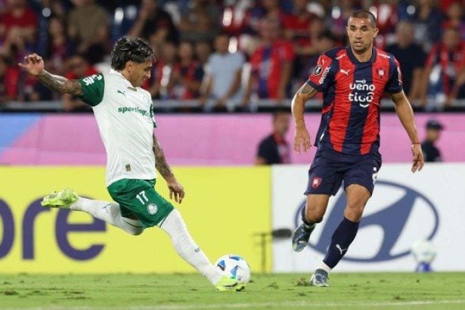 FACUNDO TORRES - Arriscou a primeira finalização alviverde na partida, mas em cima do goleiro. Não se destacou ofensivamente, mas compensou defensivamente. NOTA: 6,5 - Foto: Cesar Greco/Palmeiras/by Canon