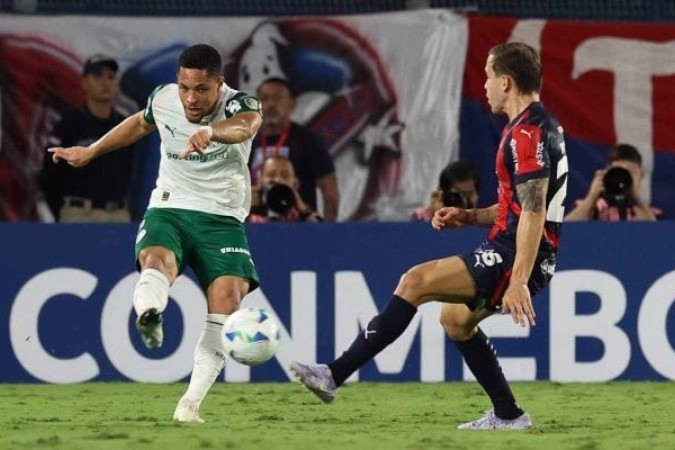 Vitor Roque perdeu chance clara no duelo contra o Cerro Porteño - (crédito: Foto: Cesar Greco/Palmeiras) Vitor Roque perdeu chance clara no duelo contra o Cerro Porteño - (crédito: Foto: Cesar Greco/Palmeiras)