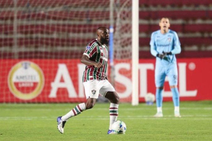 MANOEL - Foi um dos jogadores que mais sofreu com a altitude. Não teve muita ação durante o jogo, mas acabou dando muito espaços em alguns ataques. Nota: 5 - Foto: Marcelo Gonçalves/Fluminense