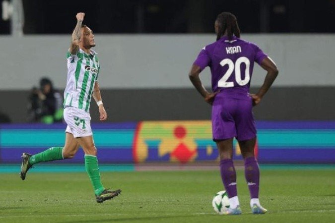 Antony celebra o seu gol, o primeiro do Betis contra a Fiorentina. Time espanhol na final da Liga Conferência - (crédito: Foto: Gabrielle Maltinti/Getty Images) Antony celebra o seu gol, o primeiro do Betis contra a Fiorentina. Time espanhol na final da Liga Conferência - (crédito: Foto: Gabrielle Maltinti/Getty Images)