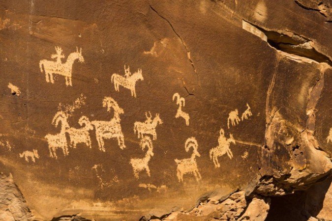 Pinturas rupestres são marco visual da Pré-História (Imagem: Shchekoldin Mikhail | Shutterstock) - (crédito: EdiCase) Pinturas rupestres são marco visual da Pré-História (Imagem: Shchekoldin Mikhail | Shutterstock) - (crédito: EdiCase)