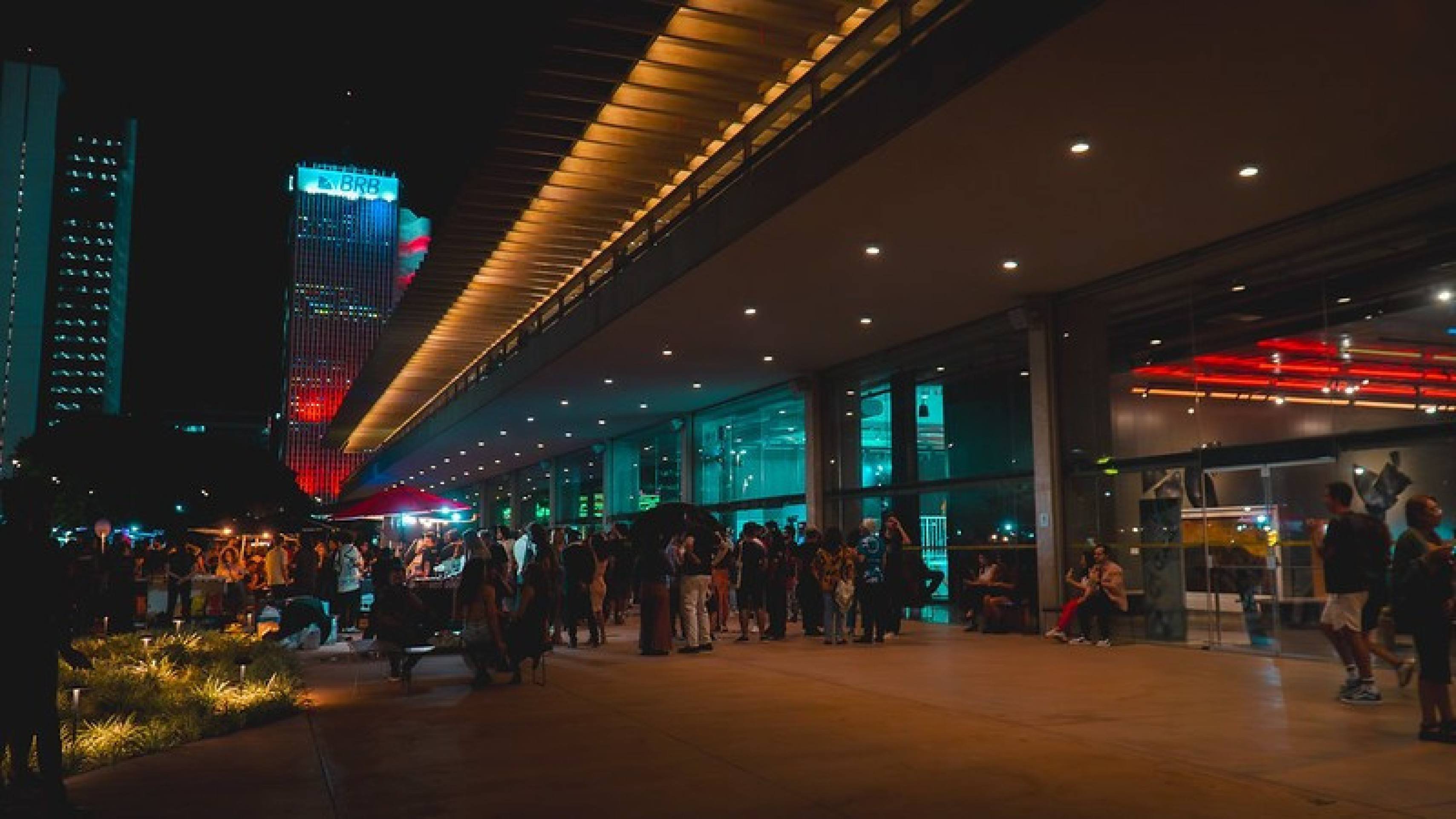 Tulipa Ruiz se apresenta em Brasília na 20ª edição do Night Lab