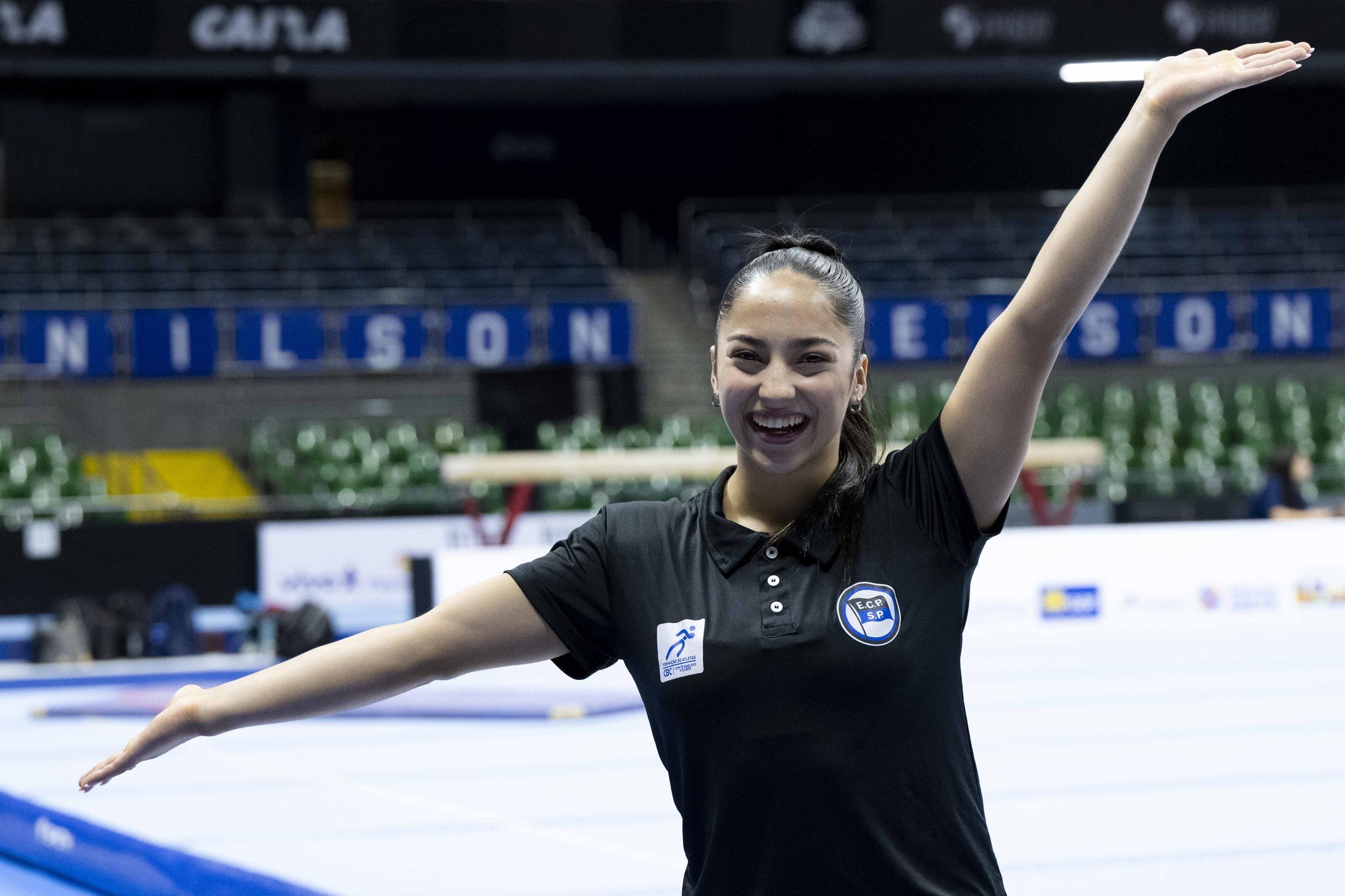 Medalhista de bronze por equipes em Paris-2024, Júlia Soares está em Brasília para o Troféu Brasil Medalhista de bronze por equipes em Paris-2024, Júlia Soares está em Brasília para o Troféu Brasil