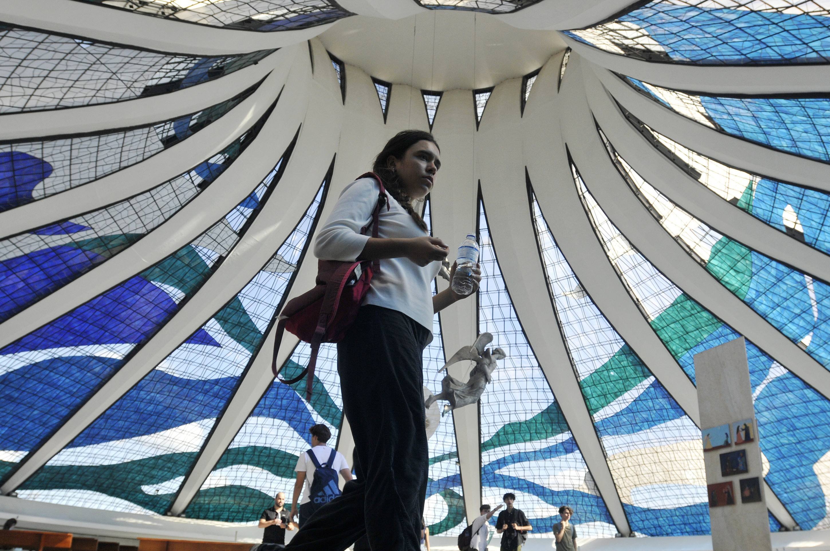 GDF e Arquidiocese de Brasília assinam acordo para conservação da Catedral