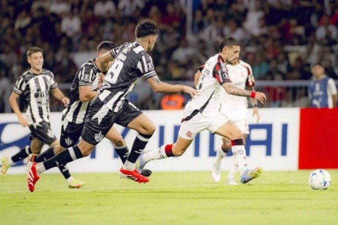 Flamengo não saiu do empate com o Central Córdoba - (crédito: Foto: Adriano Fontes/Flamengo) Flamengo não saiu do empate com o Central Córdoba - (crédito: Foto: Adriano Fontes/Flamengo)
