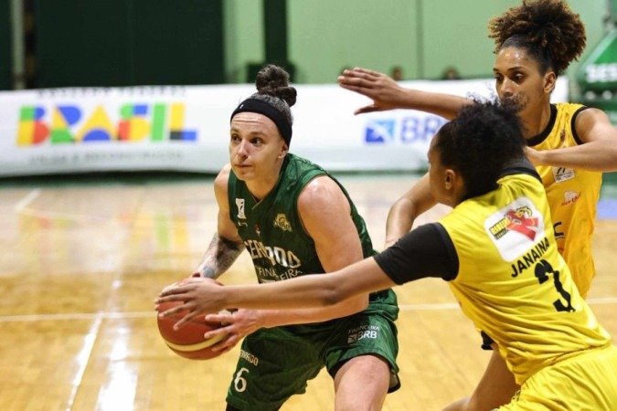 Cestinha do Cerrado na temporada da LBF, Mia Hopkins foi o destaque na vitória contra o Maringá -  (crédito: Felipe Costa/Cerrado Basquete)