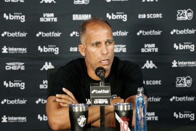 Felipe Loureiro treinará o Vasco pelo quarto jogo consecutivo - (crédito: Foto: Matheus Lima/Vasco) Felipe Loureiro treinará o Vasco pelo quarto jogo consecutivo - (crédito: Foto: Matheus Lima/Vasco)