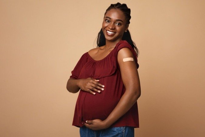 A vacinação protege a mãe e o bebê (Imagem: Prostock-studio | Shutterstock) - (crédito: EdiCase) A vacinação protege a mãe e o bebê (Imagem: Prostock-studio | Shutterstock) - (crédito: EdiCase)