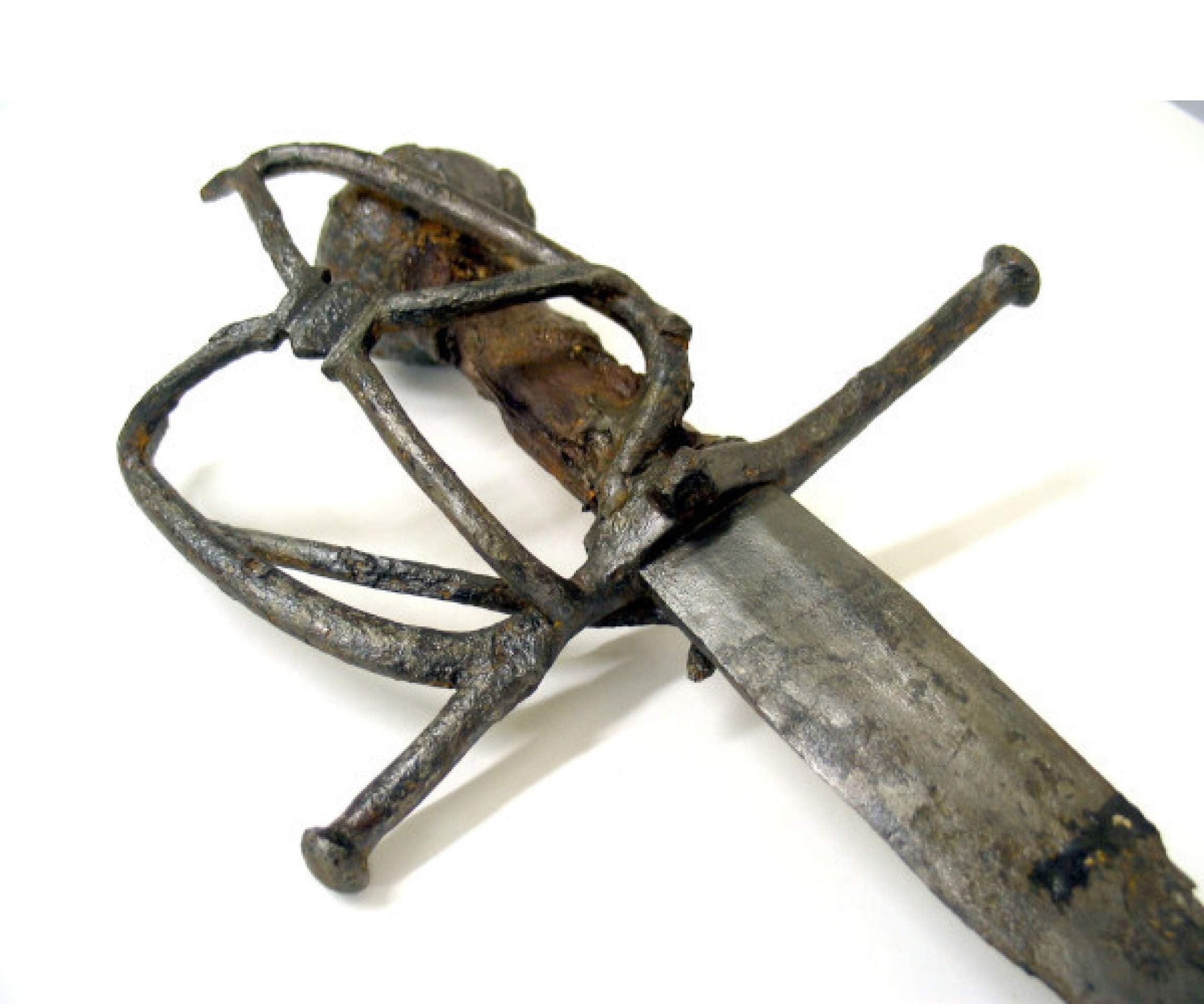 Um cabo de espada recuperado do navio. 