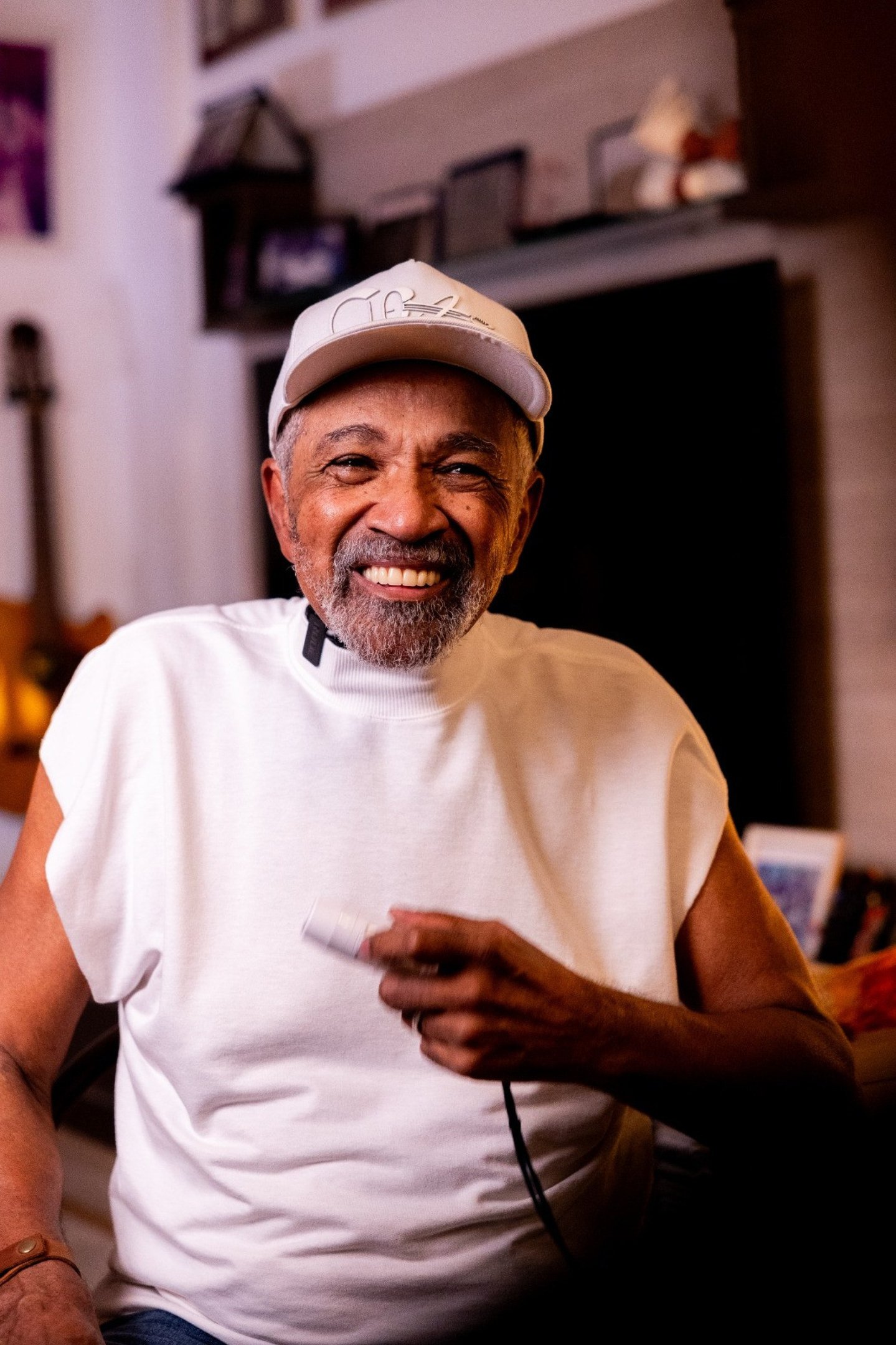 Sambista Cleber Augusto utiliza IA em novo álbum, saiba mais