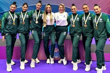 A Seleção Brasileira de Conjunto de Ginástica Rítmica rompeu mais uma barreira neste sábado (10). Pela primeira vez, o Brasil foi campeão no all-around, -  (crédito: Divulgação/CBG)
