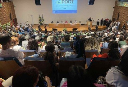 Auditório lotado marca reta final da revisão do PDOT