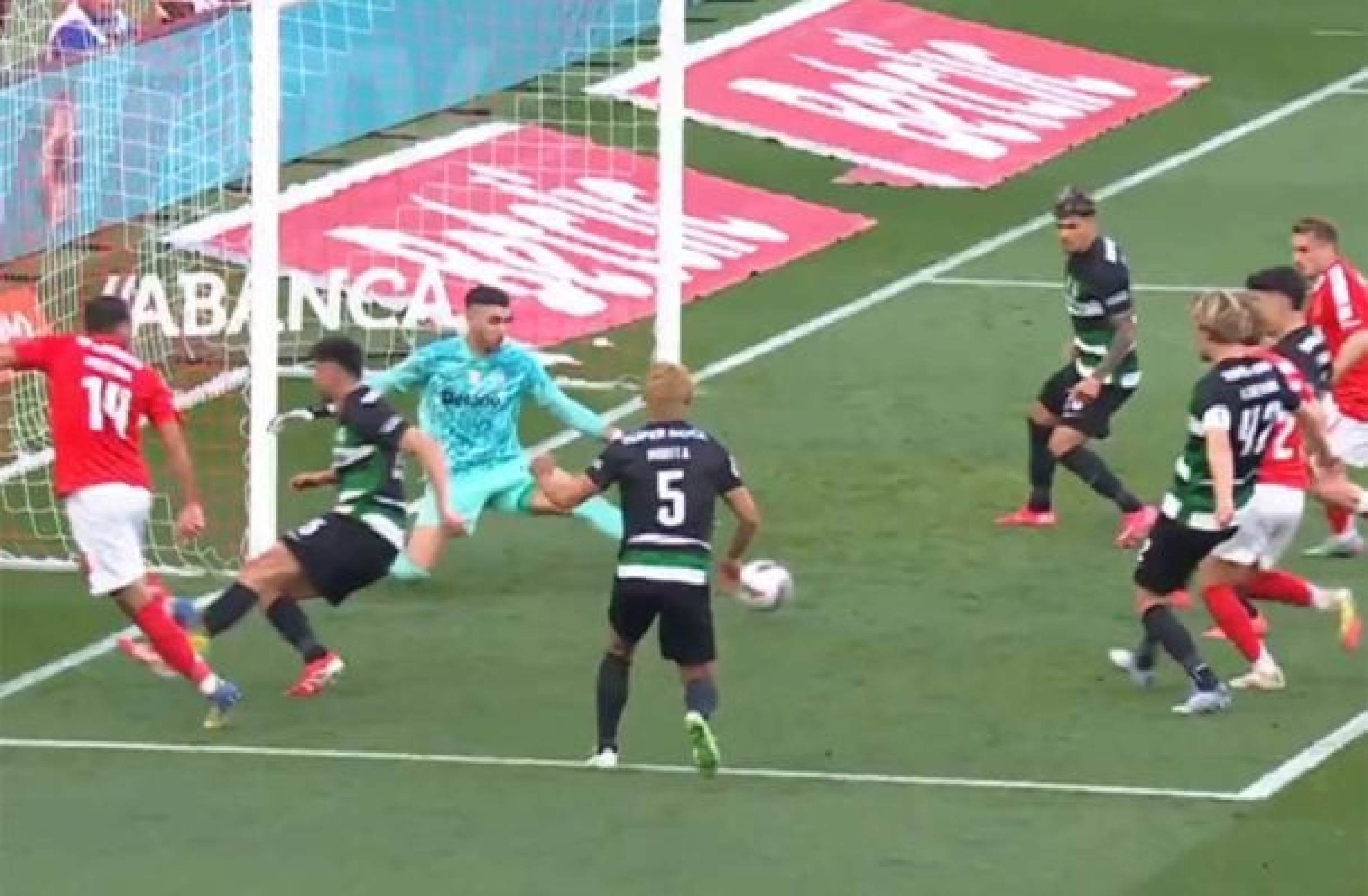 Benfica e Sporting empatam e adiam decisão do Português