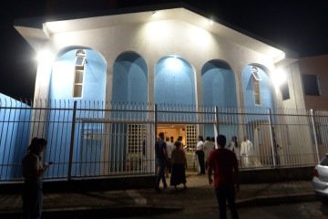 Pequeno e modesto, templo religioso recebe fiéis para a missa deste sábado -  (crédito: Ed Alves/CB/D.A Press)