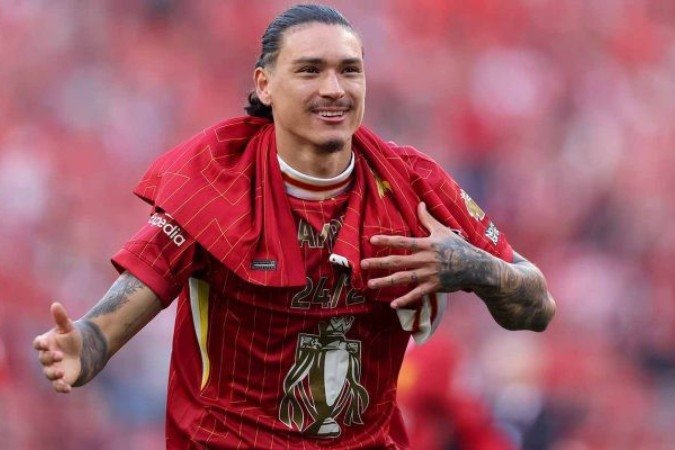 Darwin Núñez é um dos nomes avaliados pela diretoria do Napoli para 2025/26 - (crédito: Foto: Carl Recine/Getty Images) Darwin Núñez é um dos nomes avaliados pela diretoria do Napoli para 2025/26 - (crédito: Foto: Carl Recine/Getty Images)
