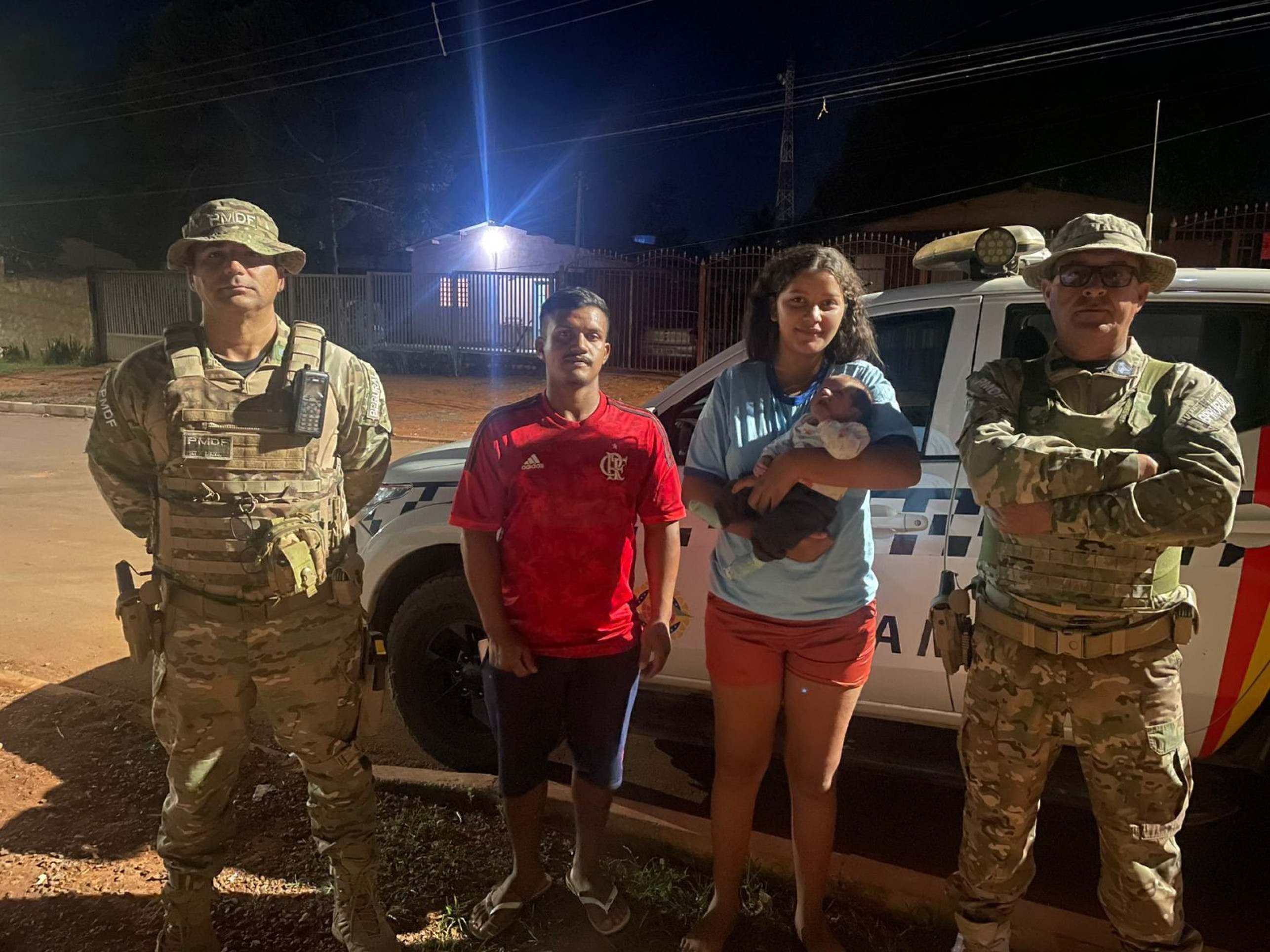 Bebê de 24 dias com sinais de asfixia é salvo por policiais em Plantalina Bebê de 24 dias com sinais de asfixia é salvo por policiais em Plantalina