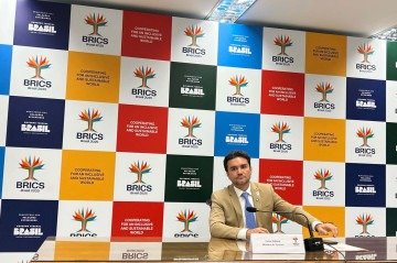 O ministro do Turismo, Celso Sabino, afirmou que o documento reforça o papel do Brasil na agenda ambiental, já que é o primeiro em anos a resultar em consenso -  (crédito: Vanilson Oliveira)