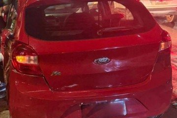 Homem embriagado bate em traseira de carro, foge e é preso
 -  (crédito: Divulgação/PMDF)
