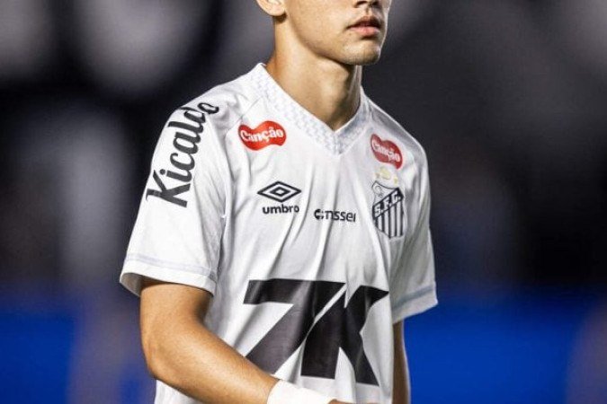 DEIVID WASHINGTON - Entrou dividindo espaço com Tiquinho, o que fez o atacante não tivesse tanto destaque na partida. Nota: 5 - Foto: Raul Baretta/Santos FC