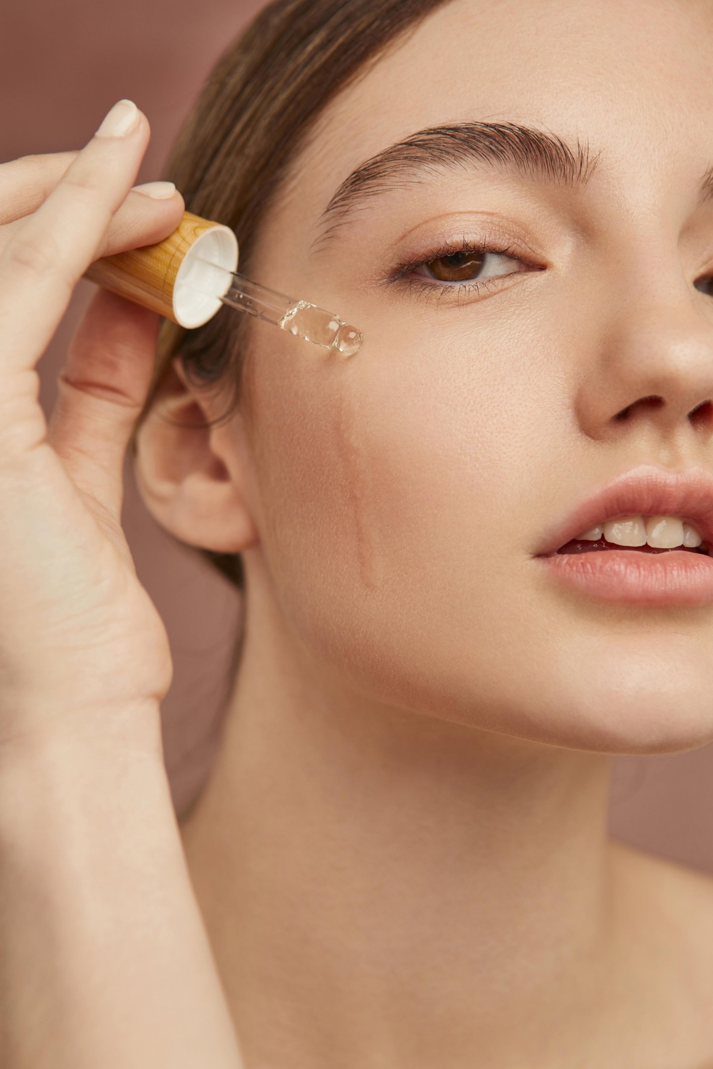 Conheça a Niacinamida, a queridinha do skincare 