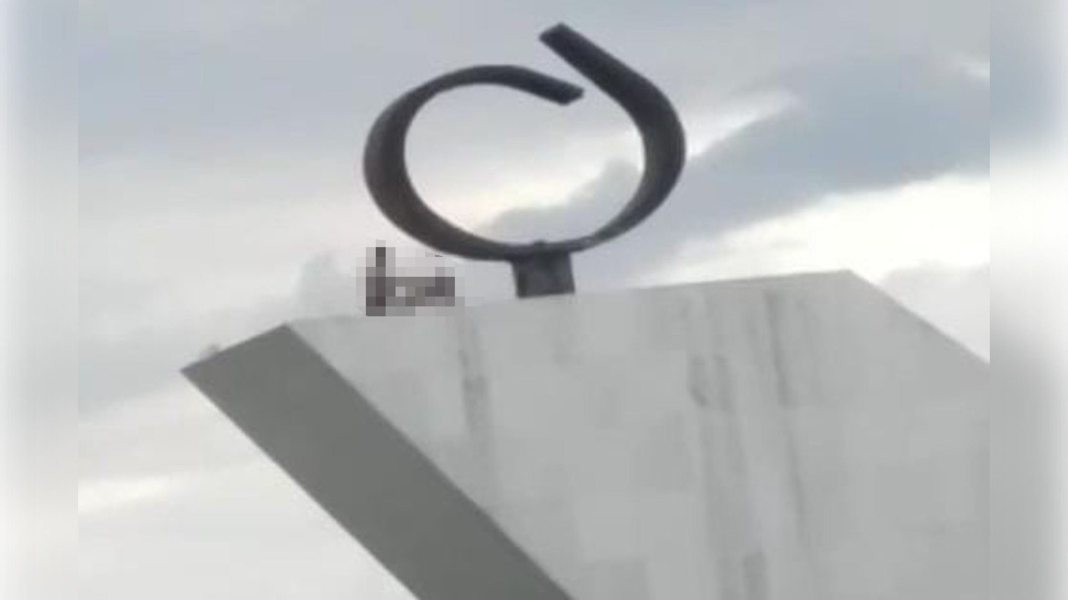 Vídeo: casal é flagrado transando no topo do Panteão da Pátria Vídeo: casal é flagrado transando no topo do Panteão da Pátria
