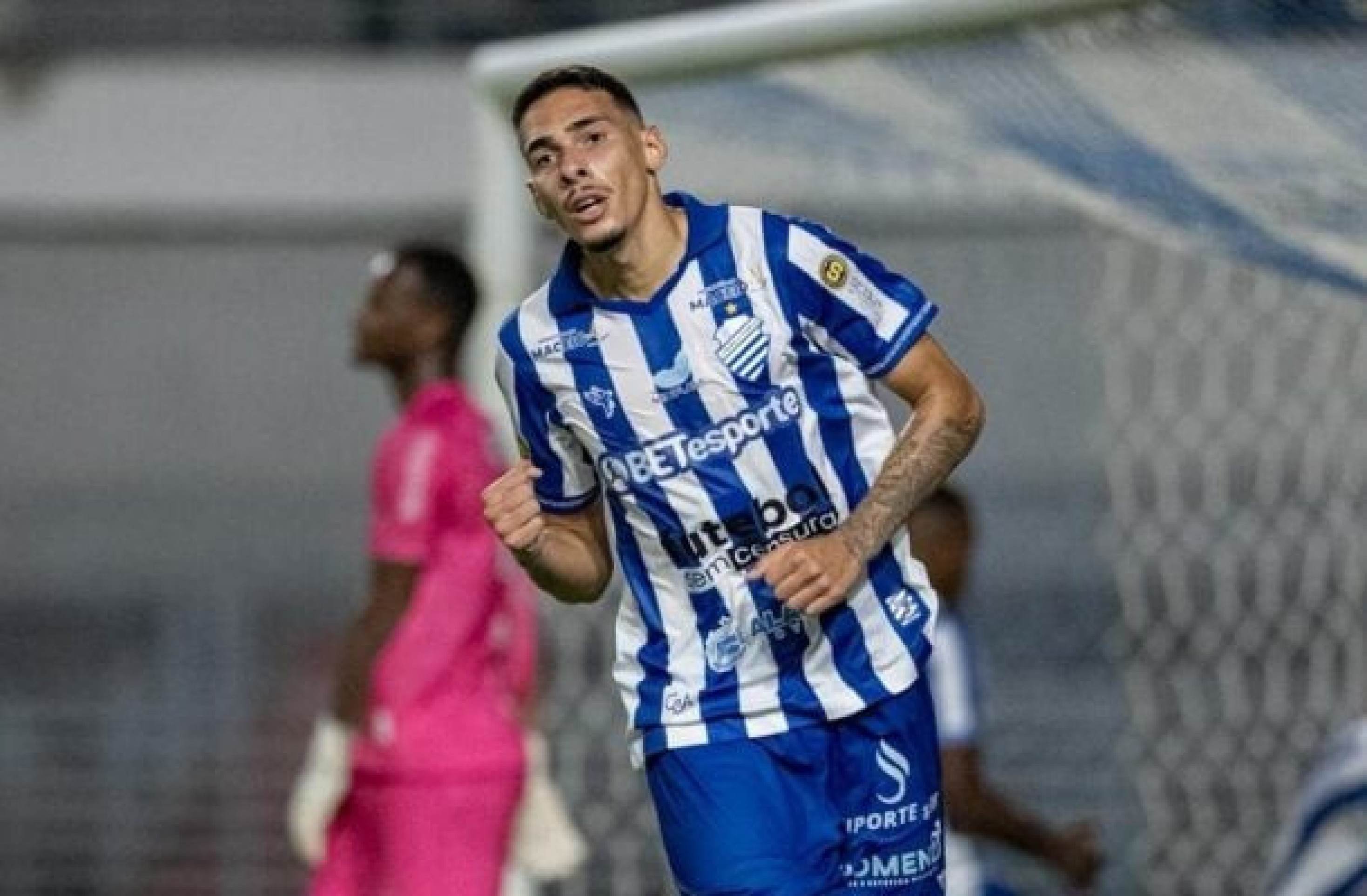 Betão brilha novamente e vive melhor momento da carreira no CSA