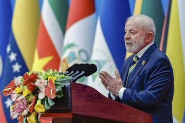 Lula ao despedir-se da China: 'Guerras comerciais não têm vencedores. Elevam os preços, deprimem as economias e corroem a renda dos vulneráveis' -  (crédito: Ricardo Stuckert / PR)