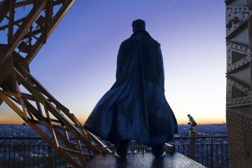 Omar Sy retorna como o protagonista da quarta temporada de Lupin - (crédito: Divulgação/Netflix) Omar Sy retorna como o protagonista da quarta temporada de Lupin - (crédito: Divulgação/Netflix)