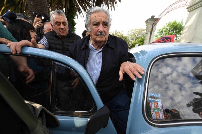 Mujica morreu na tarde desta terça-feira (13/5), aos 89 anos - (crédito: Pablo BROWN PIG/AFP) Mujica morreu na tarde desta terça-feira (13/5), aos 89 anos - (crédito: Pablo BROWN PIG/AFP)