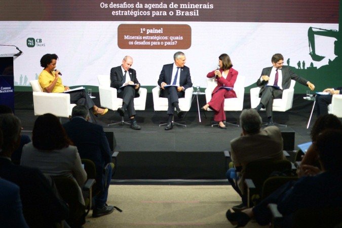 13/05/2025 Ed Alves CB/DA Press. Os Desafios da Agenda de Minerais Estrategicos para o Brasil. PAINEL 01Fernando Azevedo - Ze Silva - Larissa Rodrigues e Ricardo Sennes. - (crédito: Ed Alves CB/DA Press) 13/05/2025 Ed Alves CB/DA Press. Os Desafios da Agenda de Minerais Estrategicos para o Brasil. PAINEL 01Fernando Azevedo - Ze Silva - Larissa Rodrigues e Ricardo Sennes. - (crédito: Ed Alves CB/DA Press)