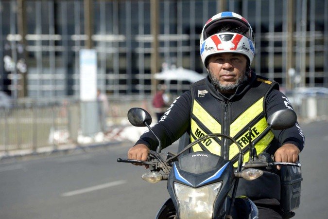 João Ferreira, o Índio: fundador do Instituto Duas Rodas, ONG que luta por melhorias das condições de vida dos motoqueiros acidentados
- (crédito: Marcelo Ferreira/CB/D.A Press) João Ferreira, o Índio: fundador do Instituto Duas Rodas, ONG que luta por melhorias das condições de vida dos motoqueiros acidentados
- (crédito: Marcelo Ferreira/CB/D.A Press)