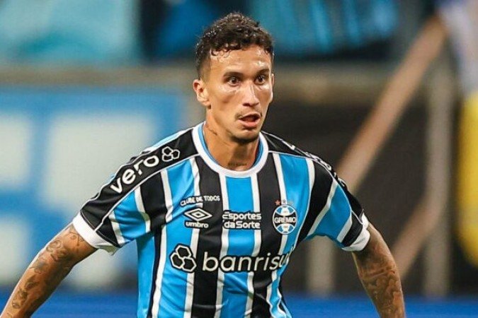 DODI - Bom jogo na marcação e auxiliando os laterais. Bem mais preso na defesa do que seus companheiros, foi pouco à frente. NOTA 6,0. Foto: Lucas Uebel/Grêmio
