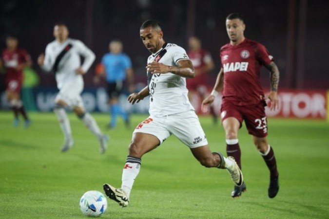 PAULO HENRIQUE - Apareceu com mais dificuldade ao longo da partida. Não conseguiu ser uma boa presença defensiva, tendo falhado no lance do gol, e também errou muitos passes ao longo da partida. Nota: 4,5 - Foto: Divulgação/Conmebol
